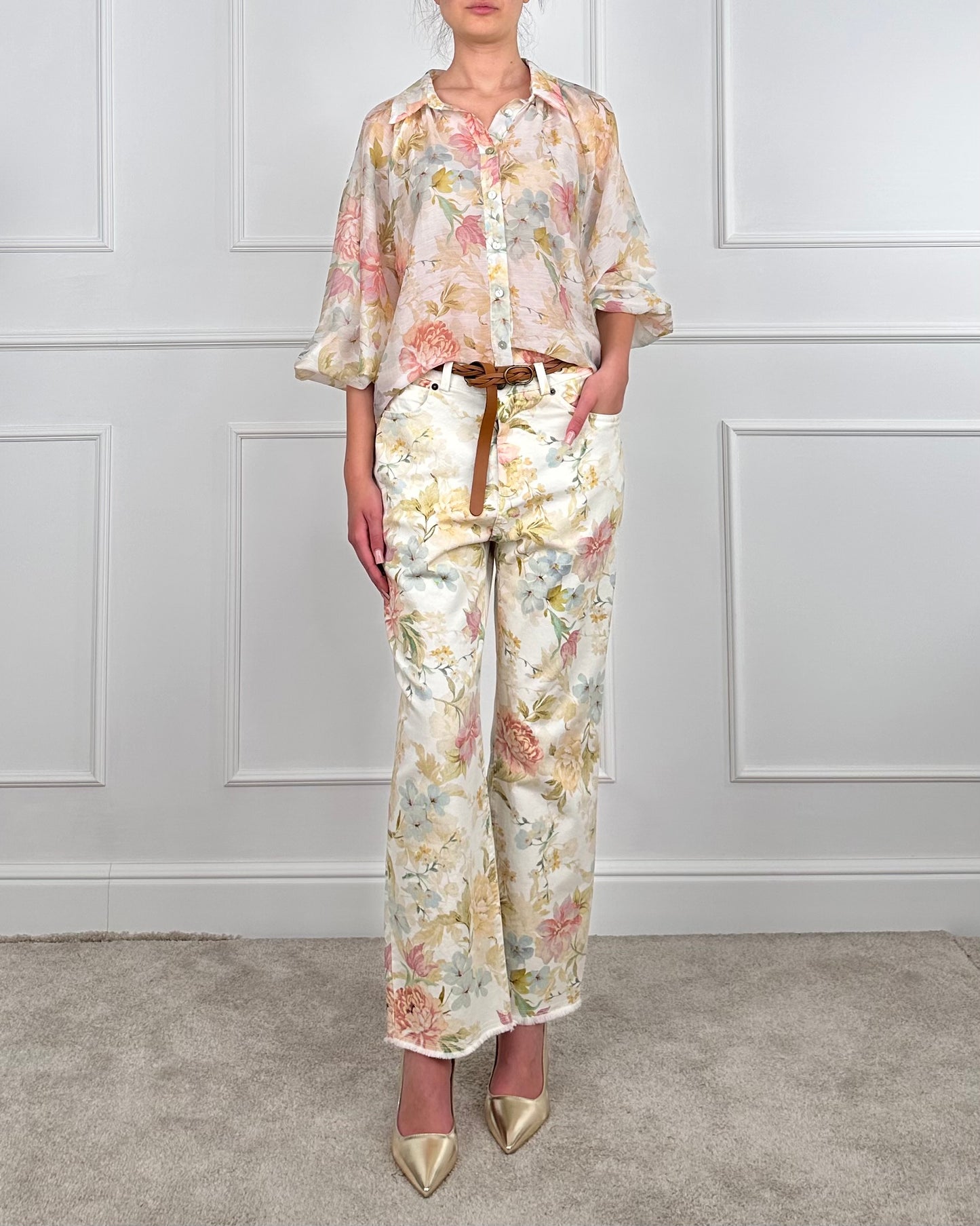 S25CC77 - TENSIONE IN CAMICIA FIORI