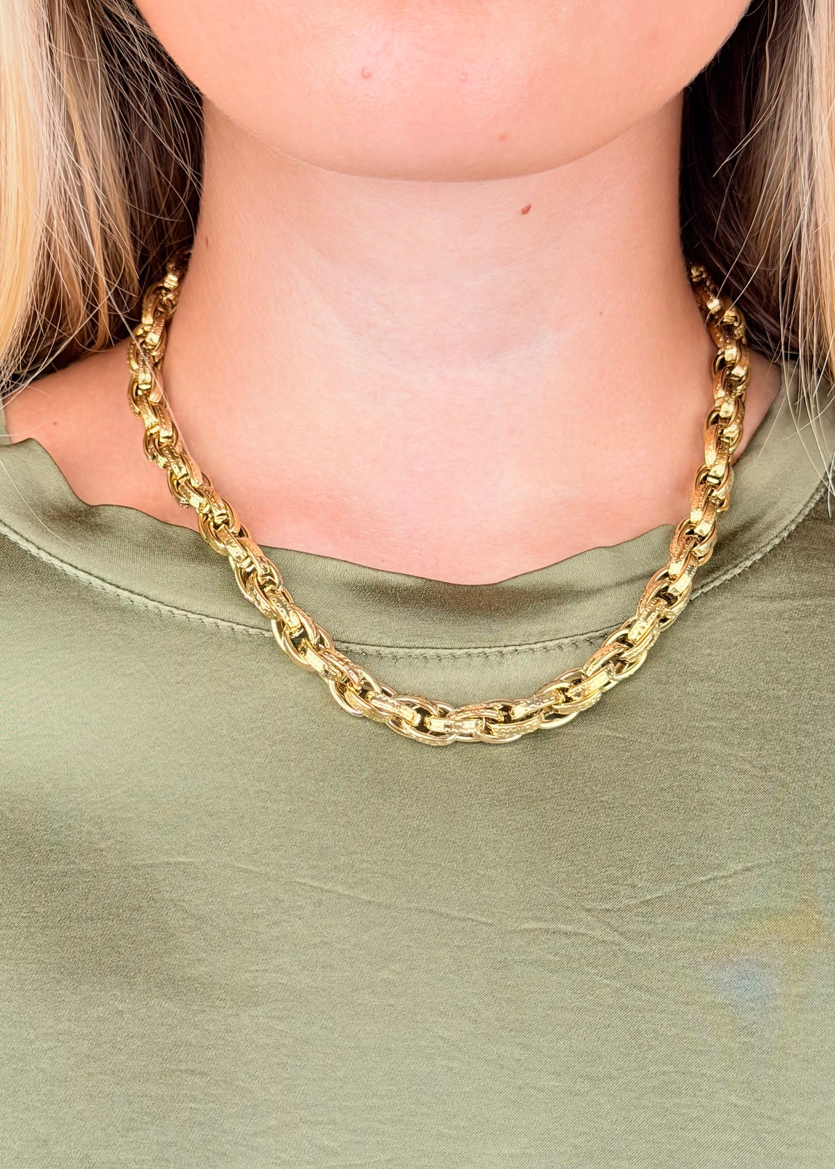 CLN. COLLANA GOLDEN