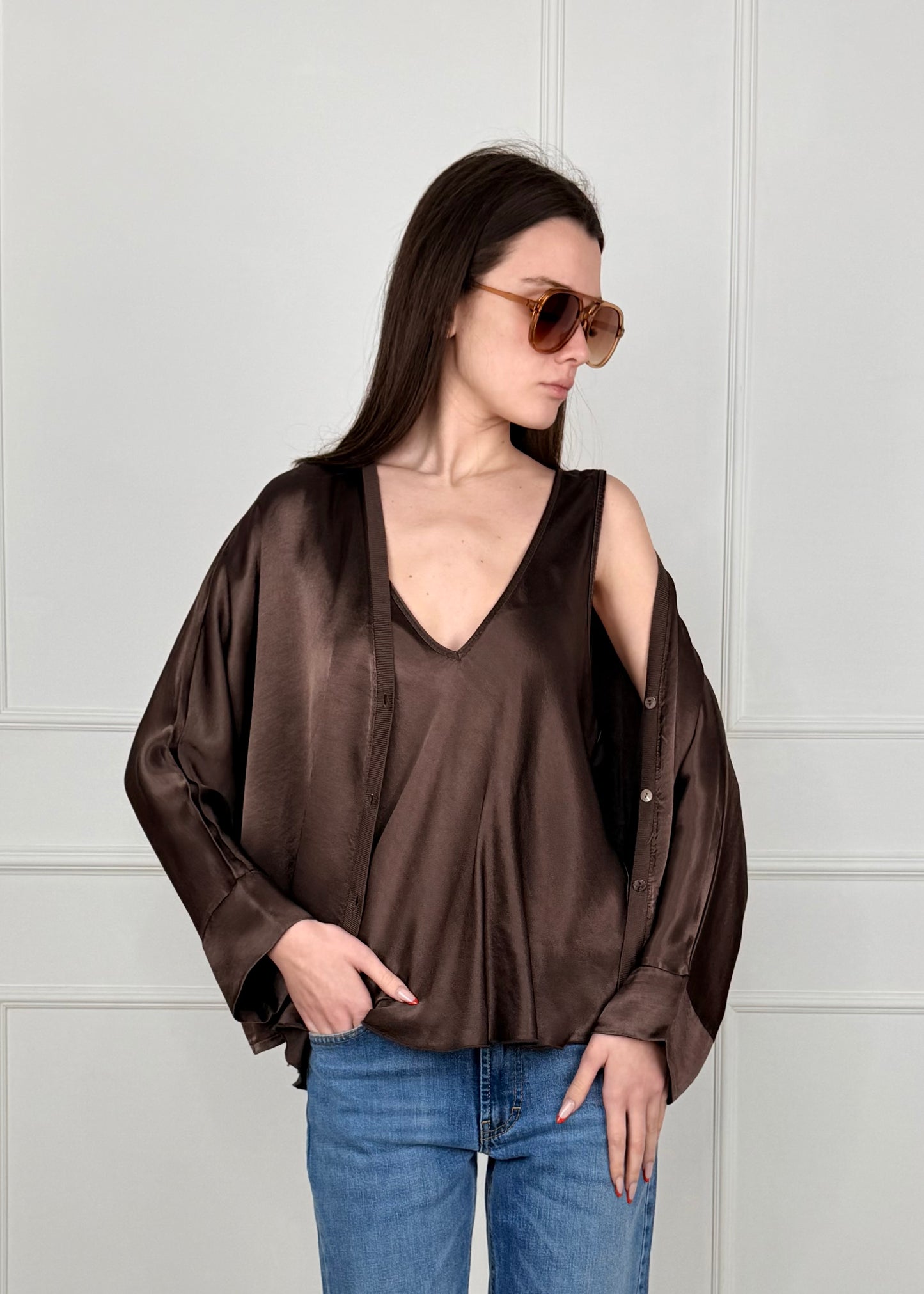 21944 - TOP IN VISCOSA SCOLLO "V"