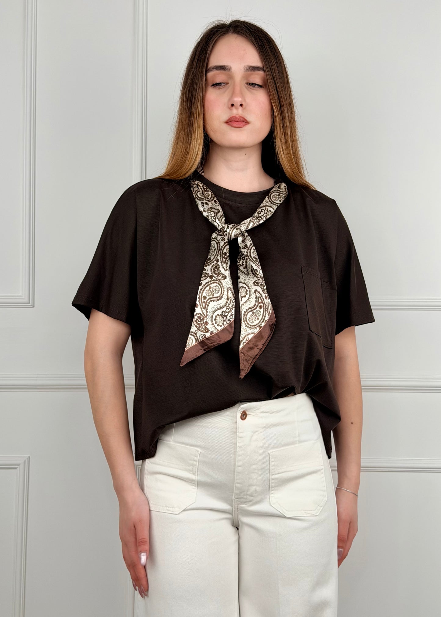 YM20570 - T-SHIRT CON FOULARD