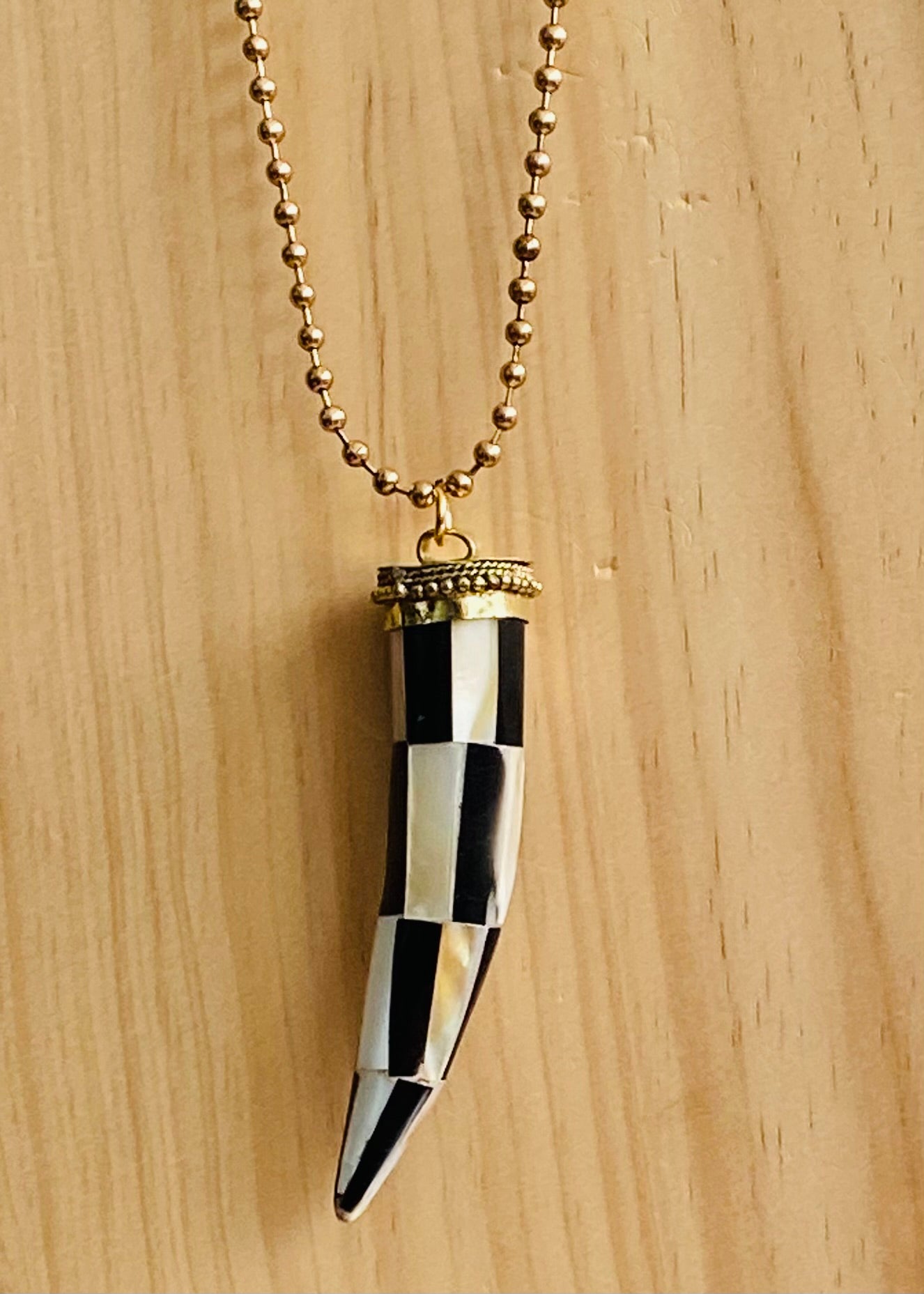CLN.COLLANA CORNO BIANCO NERO