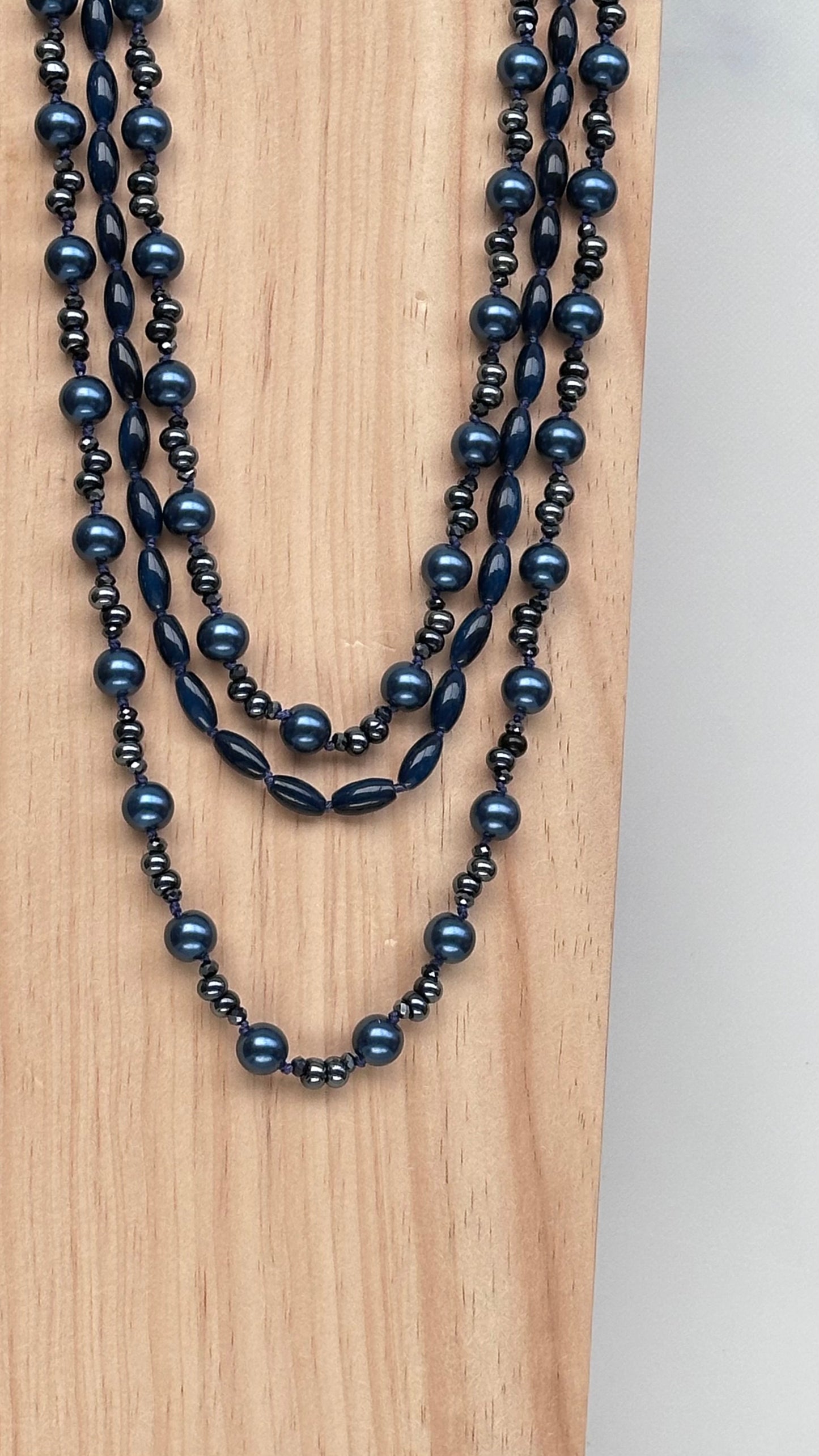 CLN18 COLLANA LUNGA CON PERLE