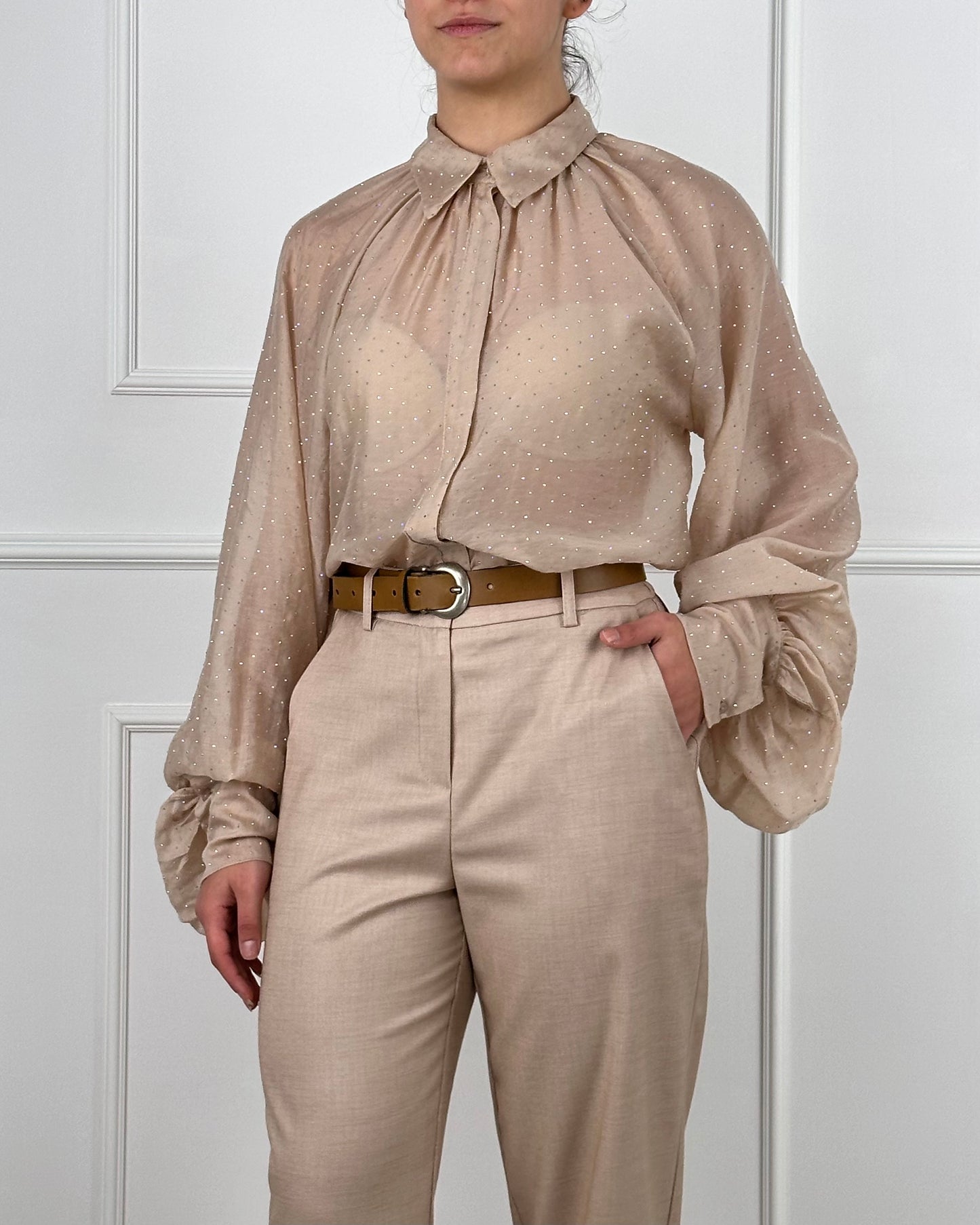S25C212 - TENSIONE IN CAMICIA STRASS