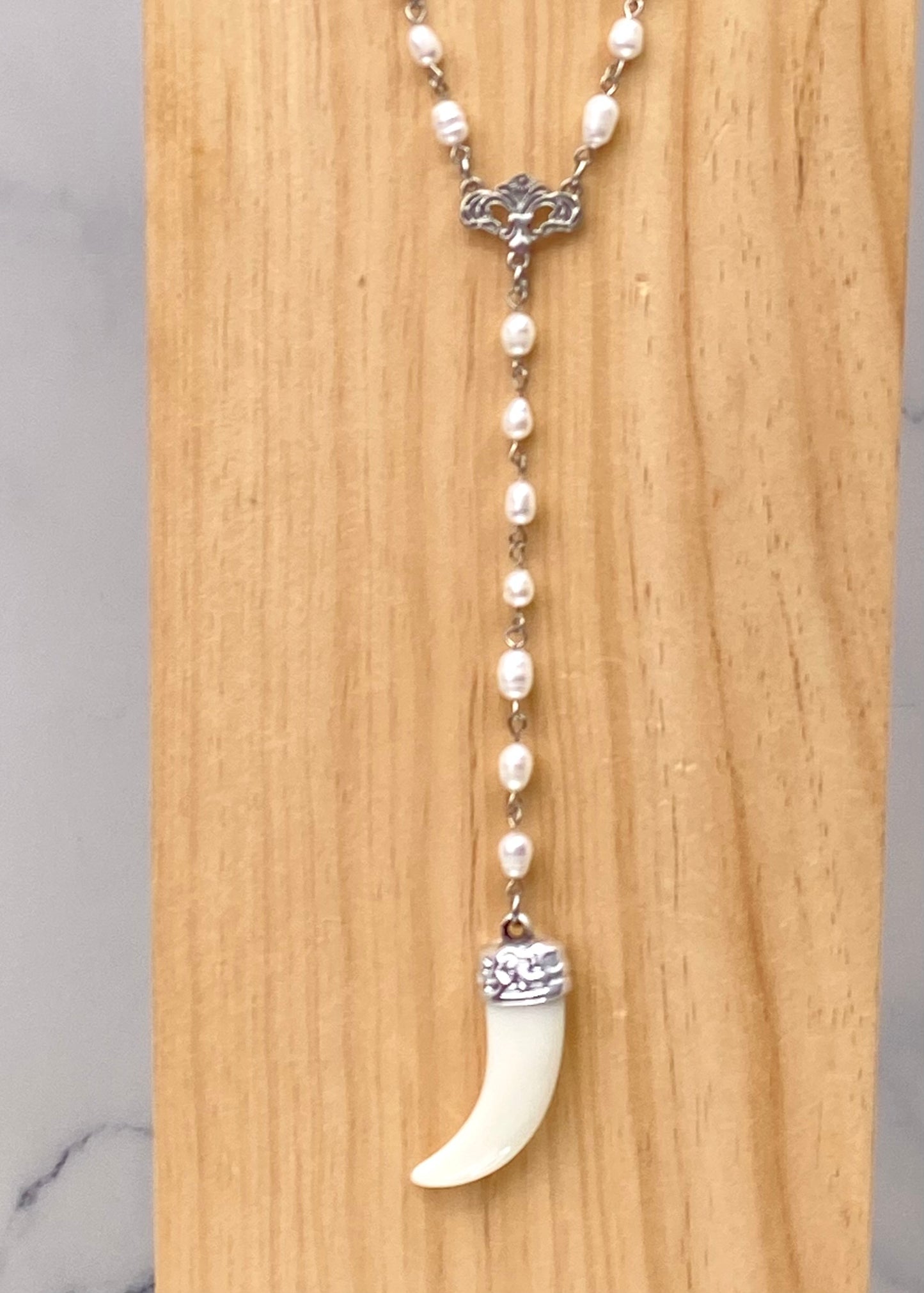 CLN • COLLANA CORNO CON PERLINE