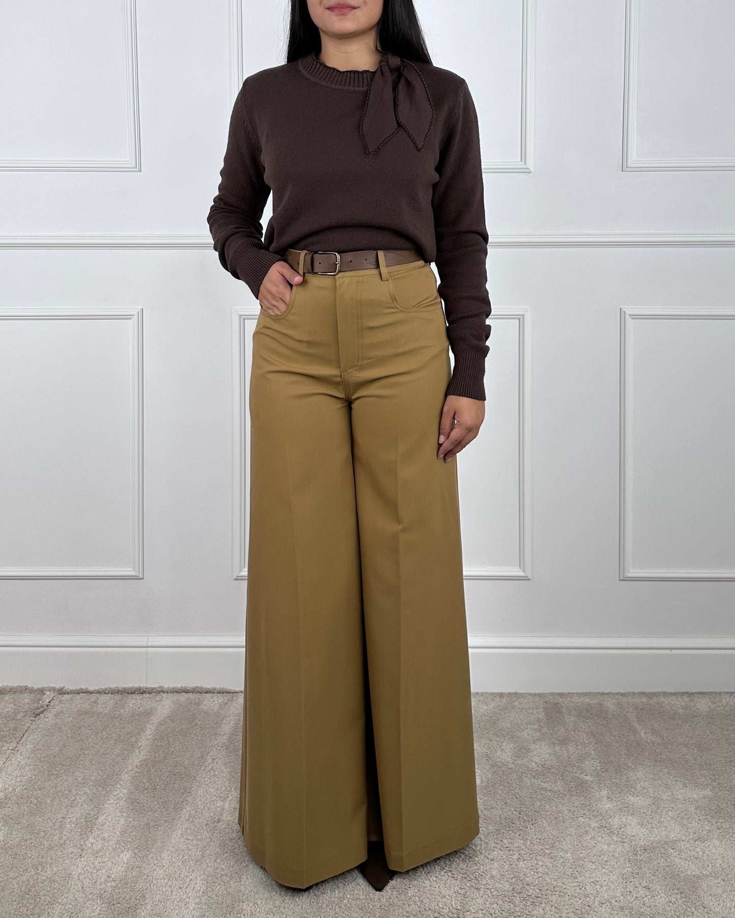 AI254175 - TENSIONE IN PANTALONE