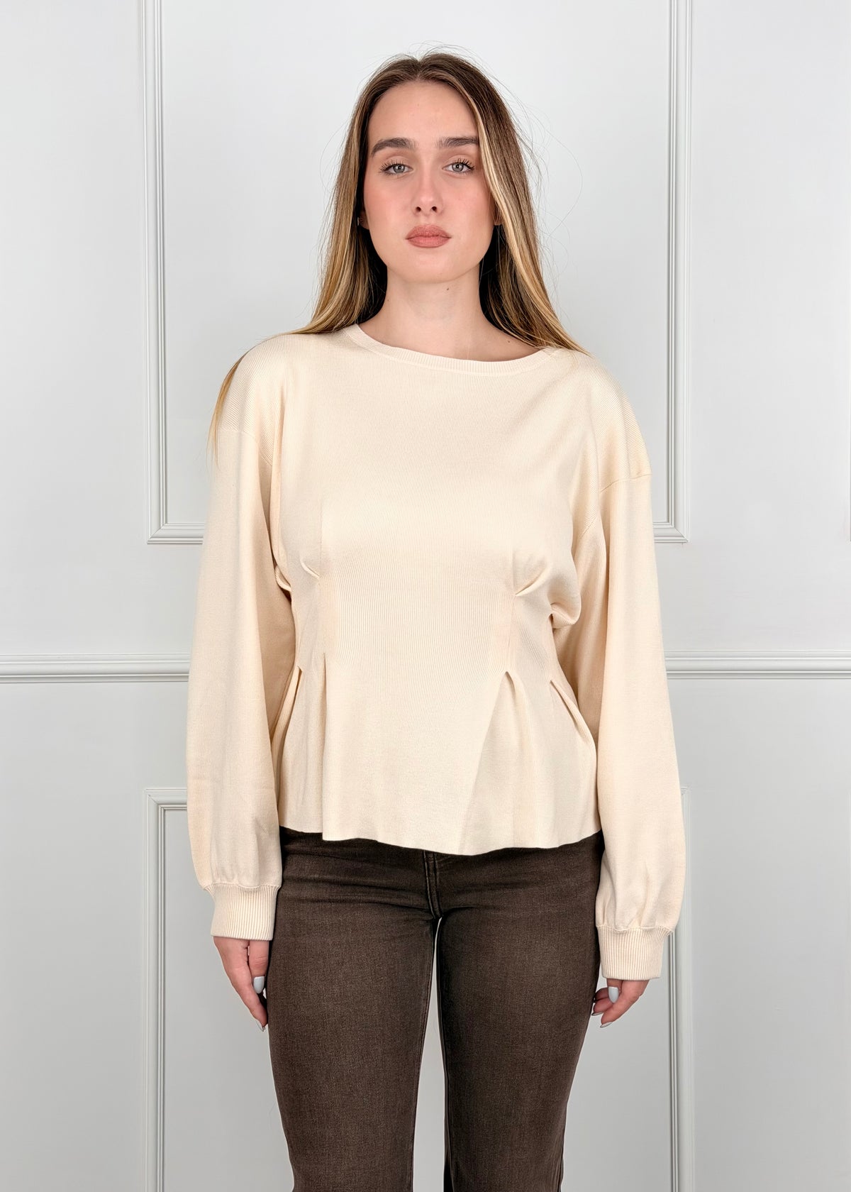 M5747L MAGLIA CON CORSETTO STRINGATO REGOLABILE SUL RETRO