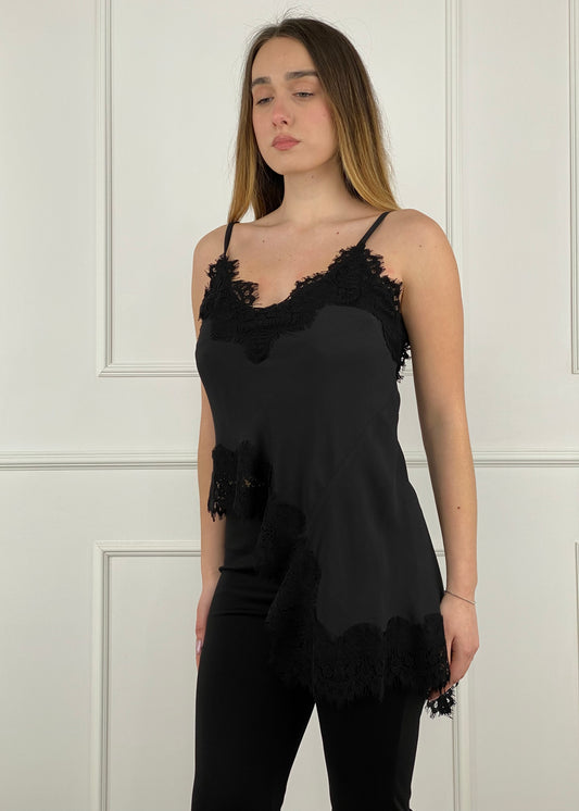 S26T482 - TENSIONE IN TOP CON PIZZO TAGLIO ASIMMETRICO