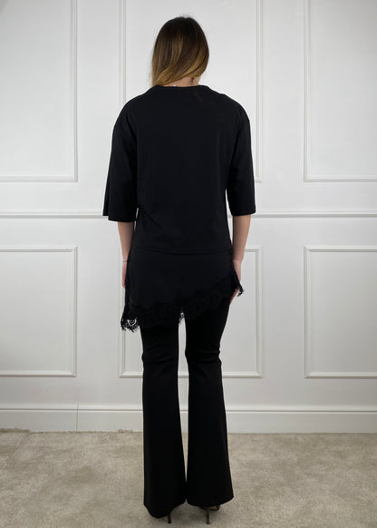 S26M975 - TENSIONE IN T-SHIRT ASIMMETRICA CON PIZZO