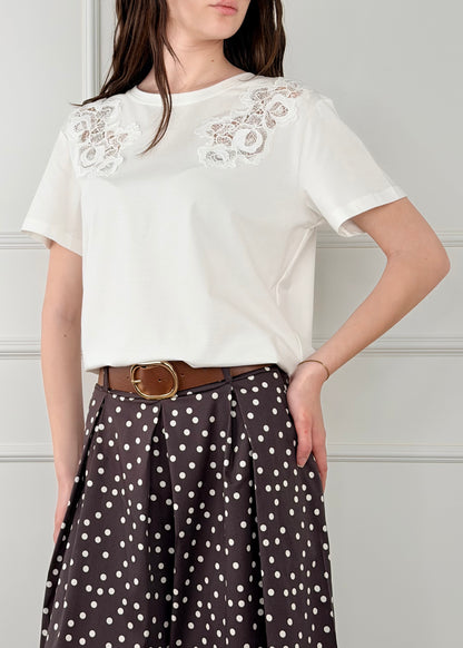 PK2898 - T-SHIRT CON RICAMI IN PIZZO