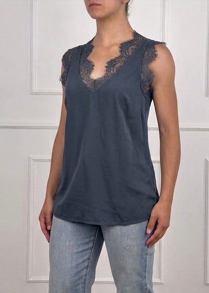 22094 - T-SHIRT IN VISCOSA SCOLLO IN PIZZO