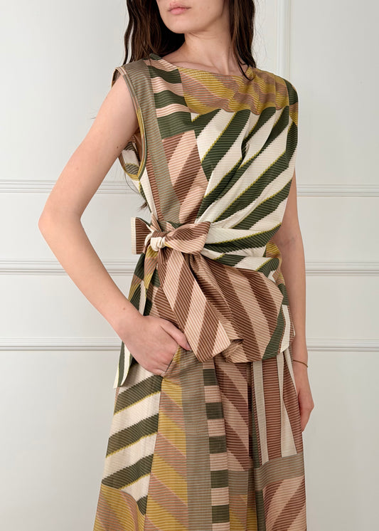 5867 - BLUSA FANTASIA GEOMETRICA