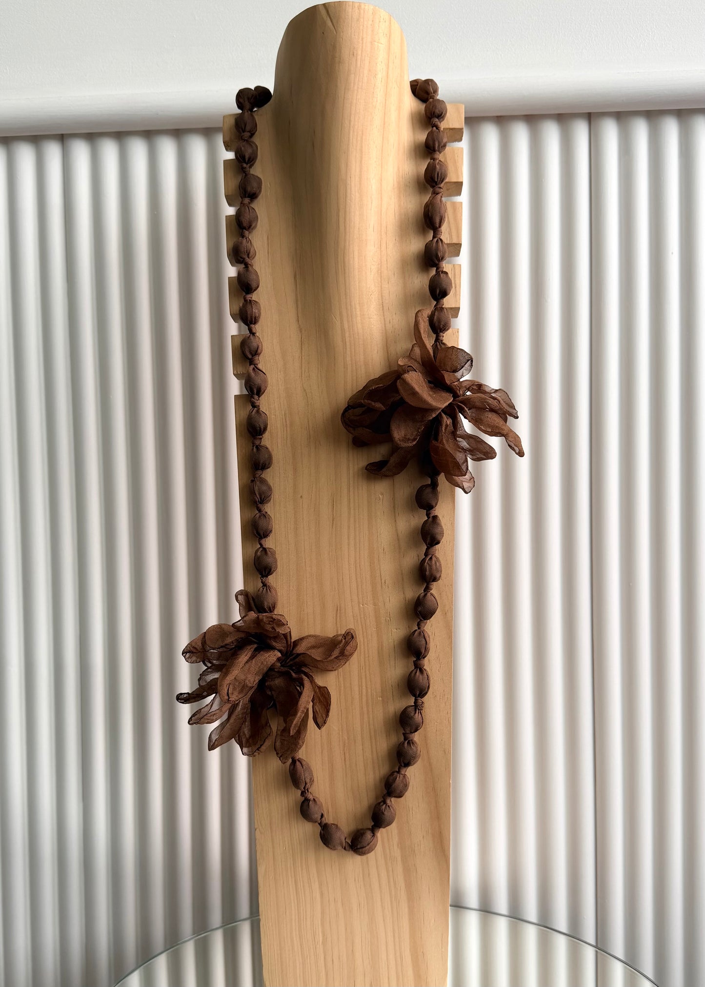 CLN. COLLANA FIORE IN TESSUTO