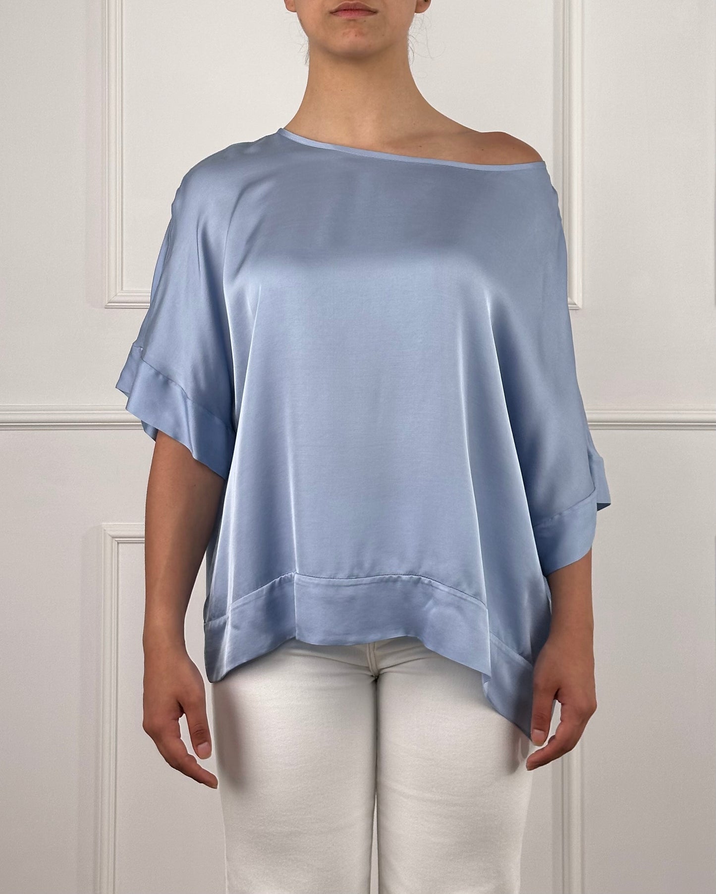 F5293 TENSIONE IN BLUSA