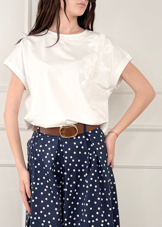 PK2898 - T-SHIRT CON RICAMI IN PIZZO