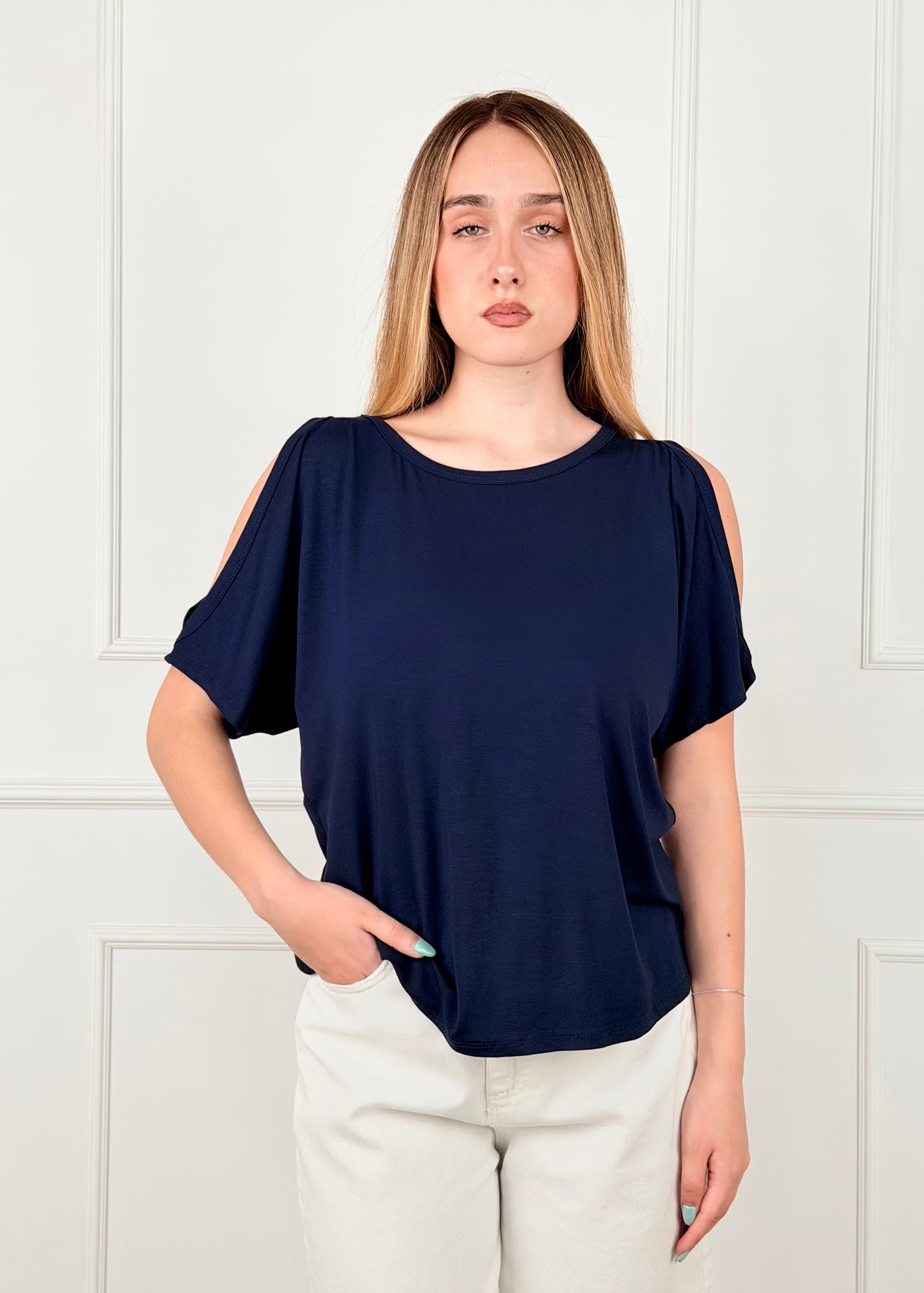 26034 - MAGLIA CUT OUT IN JERSEY DI VISCOSA