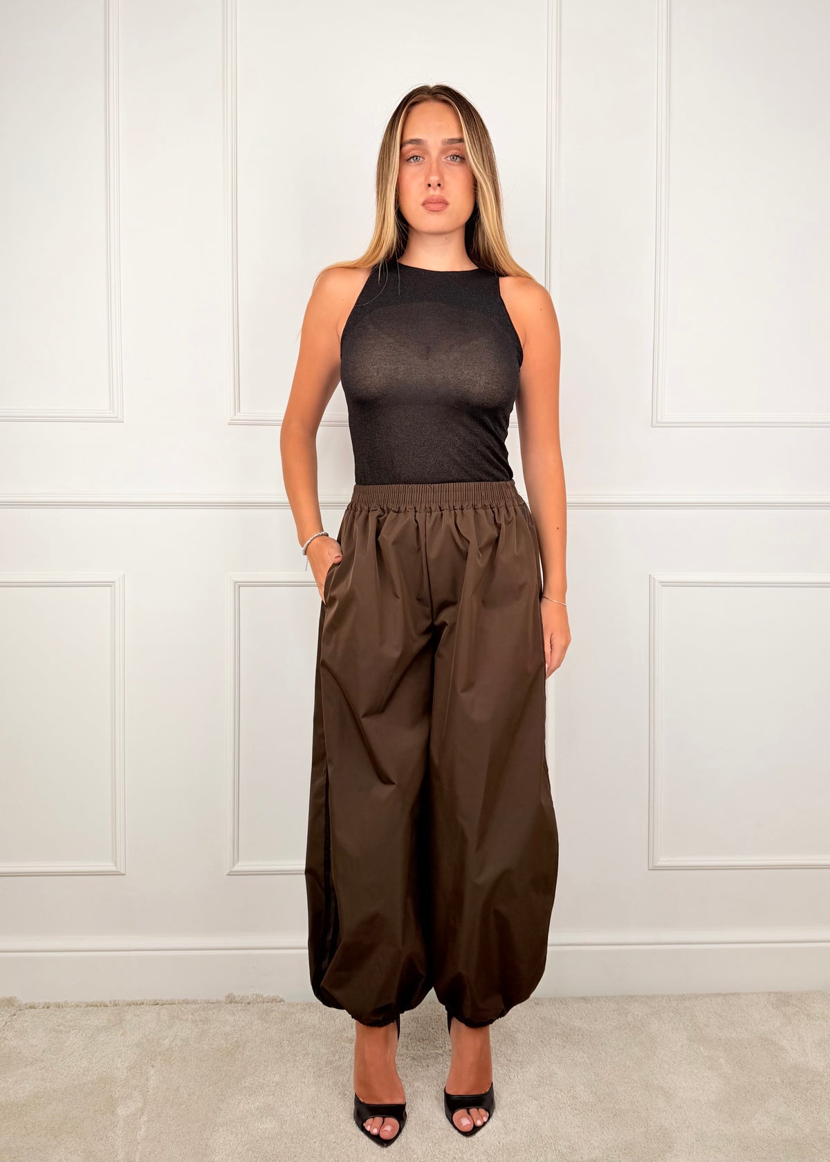 27225 - PANTALONE TESSUTO TECNICO BANDE NERE