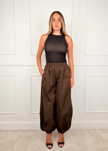 27225 - PANTALONE TESSUTO TECNICO BANDE NERE