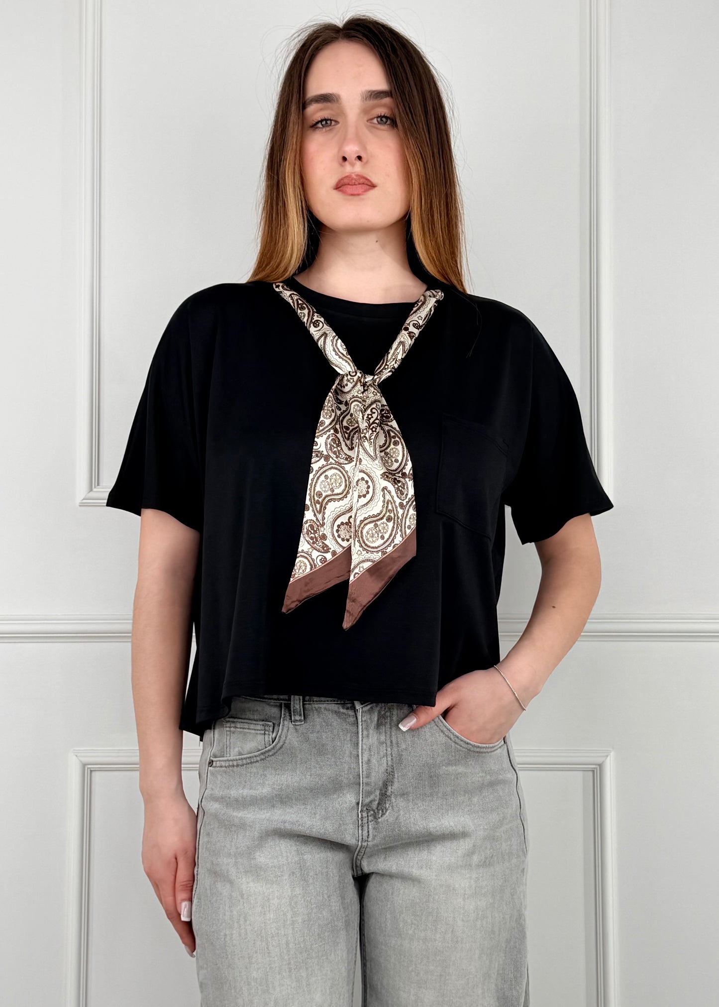 YM20570 - T-SHIRT CON FOULARD