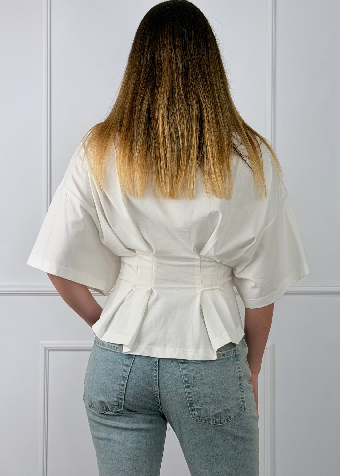 PE260124 - TENSIONE IN T-SHIRT AVVITATA