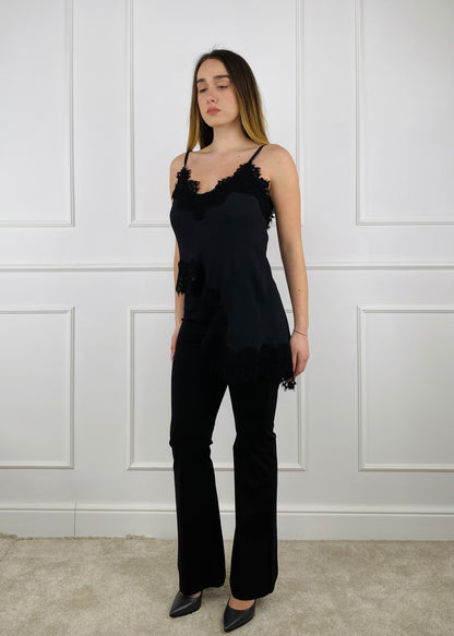 S26T482 - TENSIONE IN TOP CON PIZZO TAGLIO ASIMMETRICO