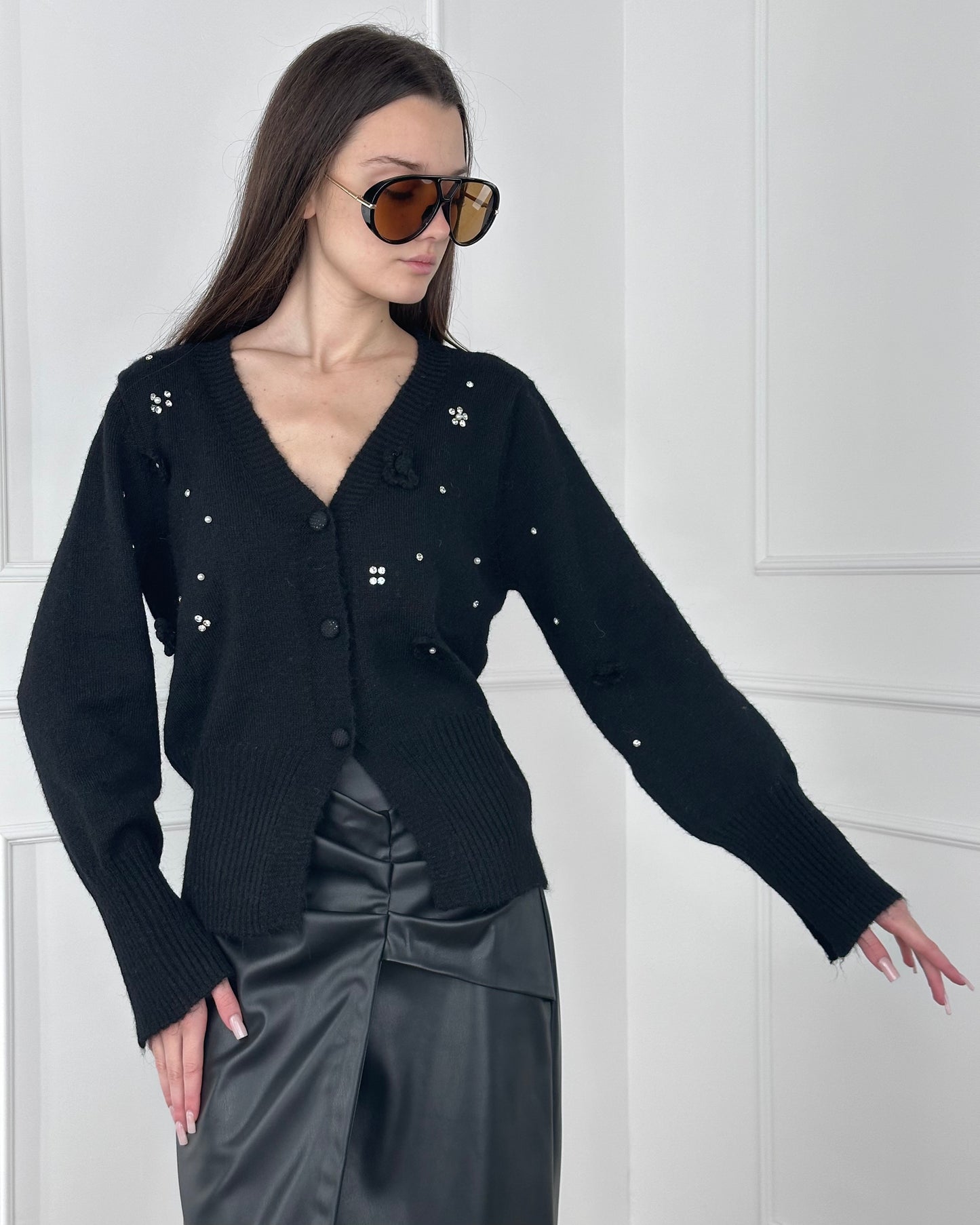 I9501 - BREND CARDIGAN CON FIORI E STRASS IN RILIEVO