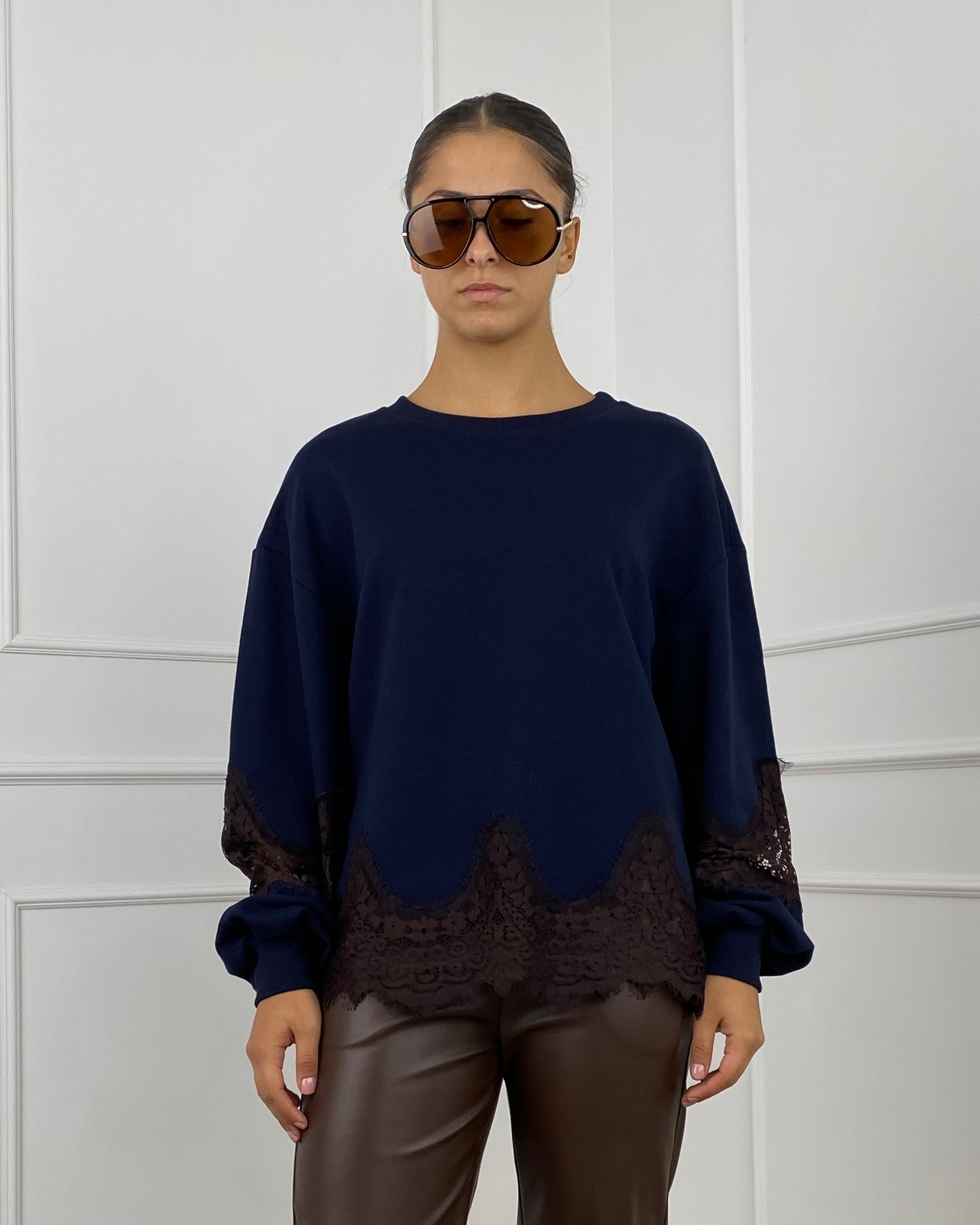 F63209 - FELPA CON PIZZO