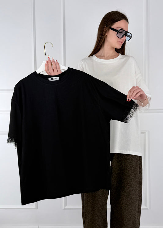 PL092 - T-SHIRT CON PIZZO SULLA MANICA
