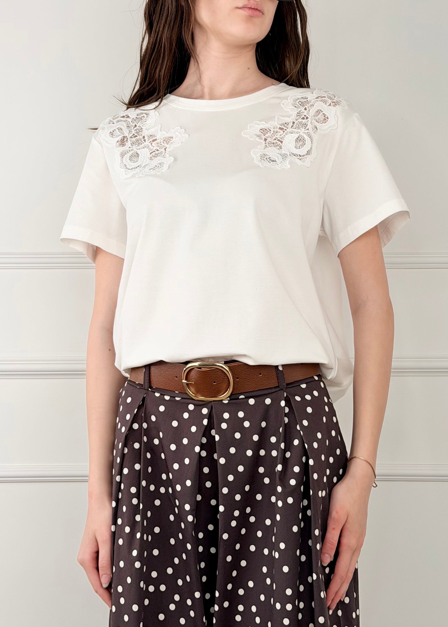 PK2898 - T-SHIRT CON RICAMI IN PIZZO