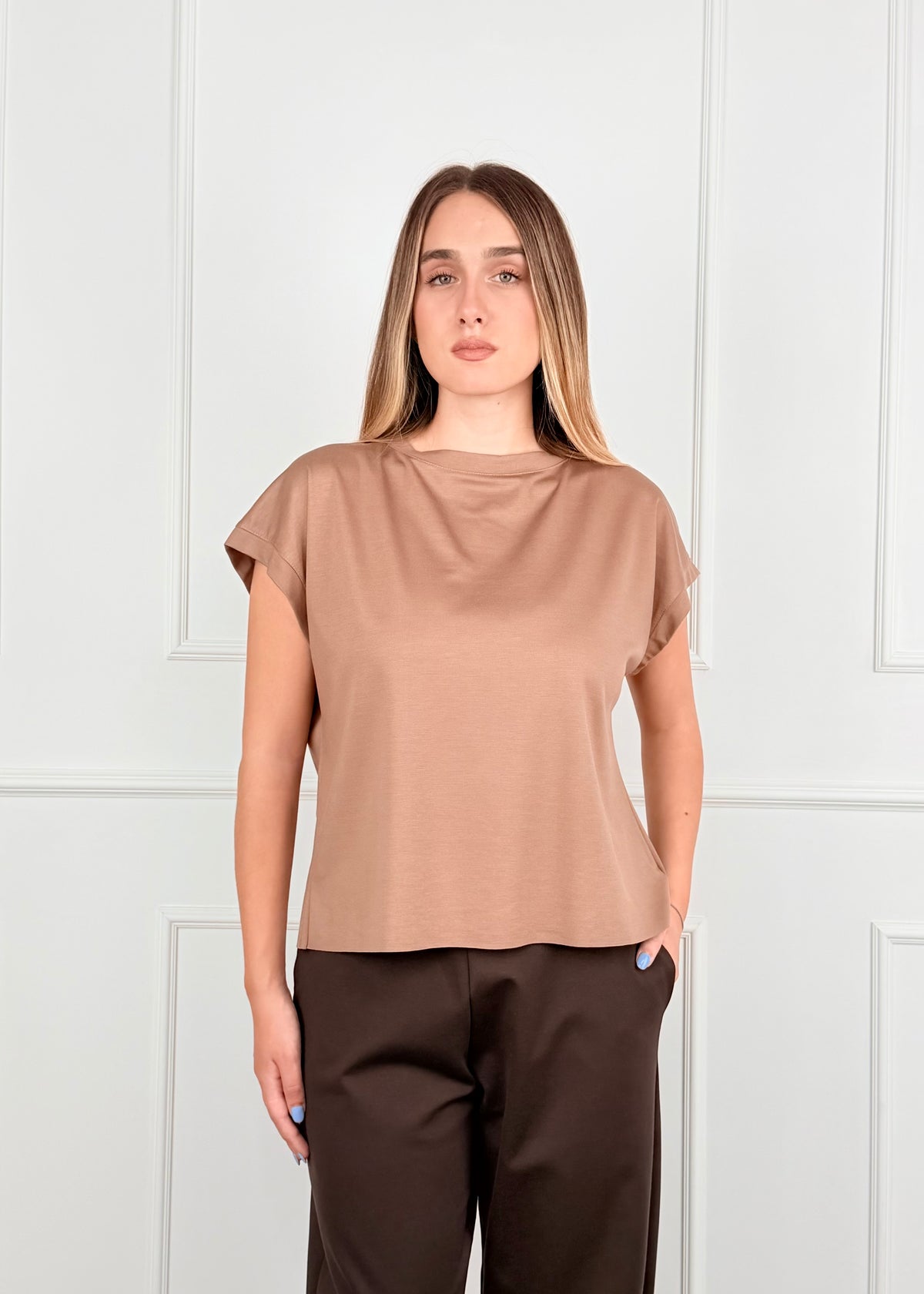 81048 - T-SHIRT