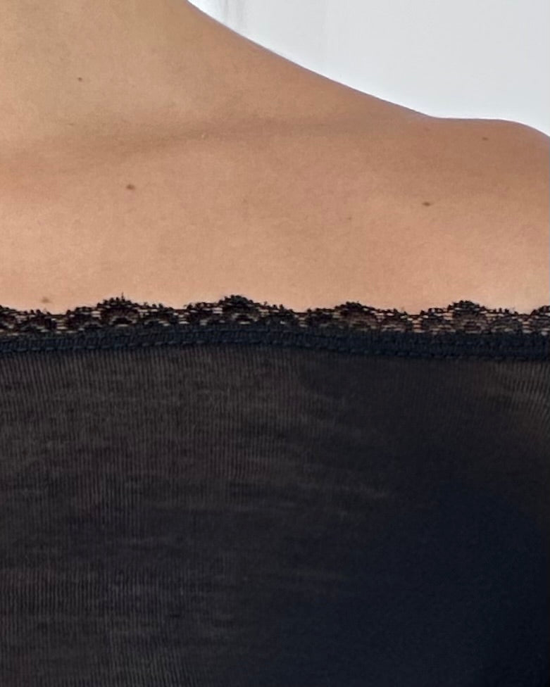 F60153 MAGLIA SCOLLO BARCA CON PIZZO