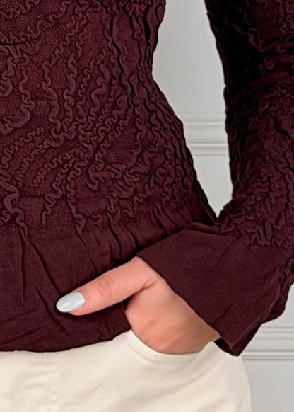 L008 - MAGLIA CON LAVORAZIONE ARRICCIATA A RILIEVO