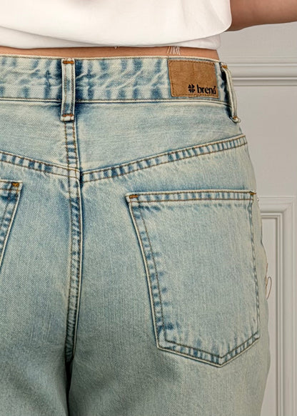 G781141J - BREND BERMUDA IN DENIM