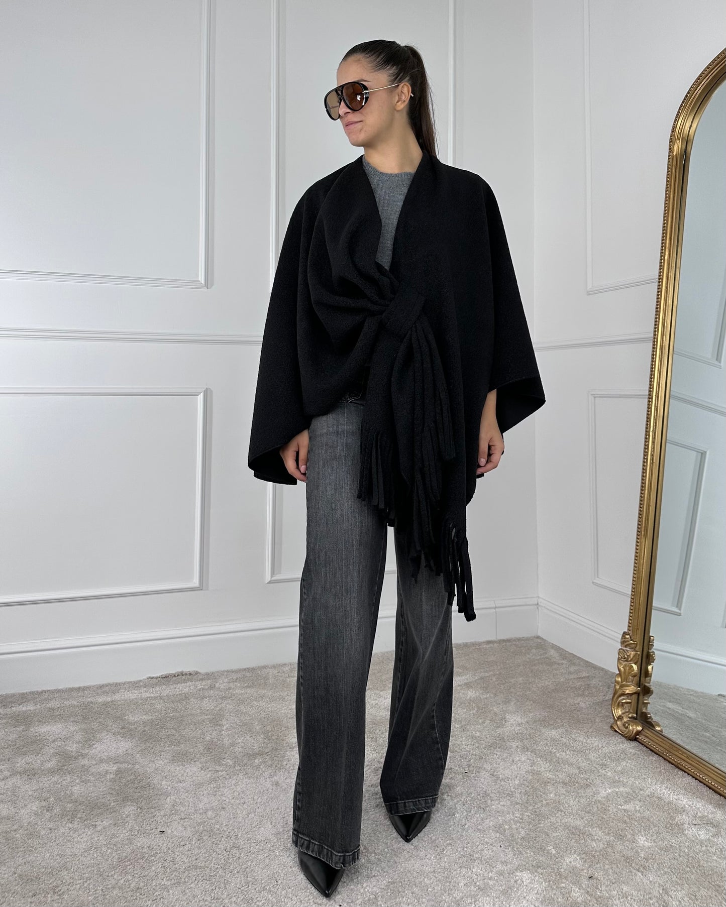 YM5519 - YM5519 MANTELLA