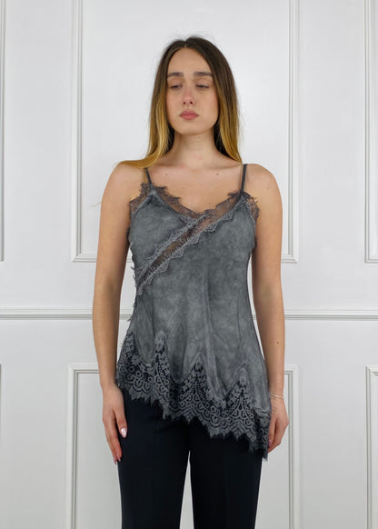 23408 - TOP IN VISCOSA TAGLIO ASIMMETRICO CON PIZZO