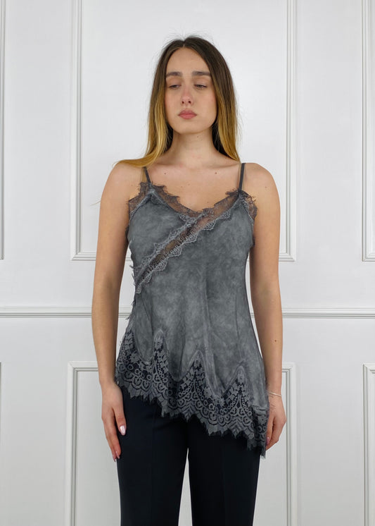 23408 - TOP IN VISCOSA TAGLIO ASIMMETRICO CON PIZZO