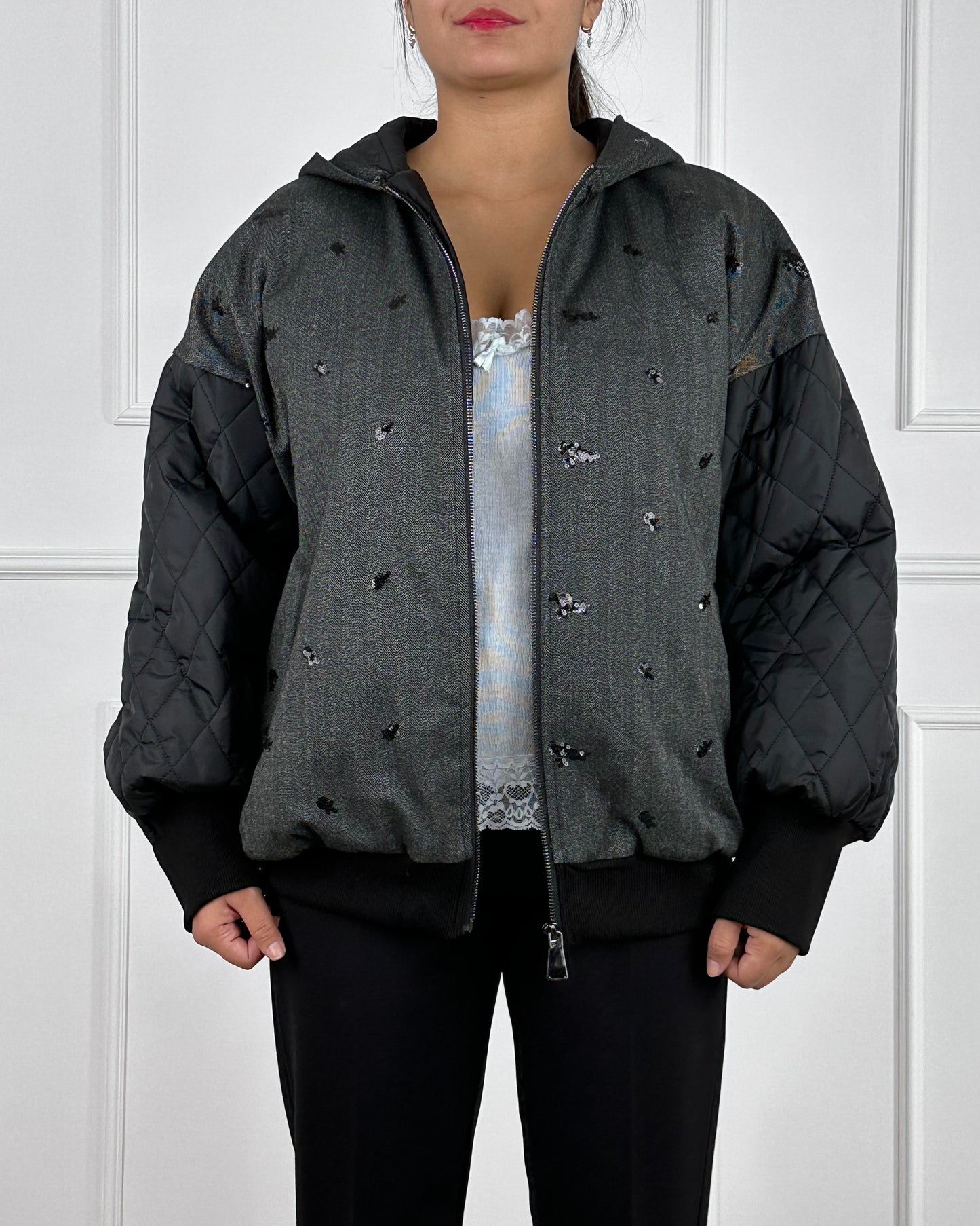 F60105 - BOMBER CON RICAMI PAILLETTES