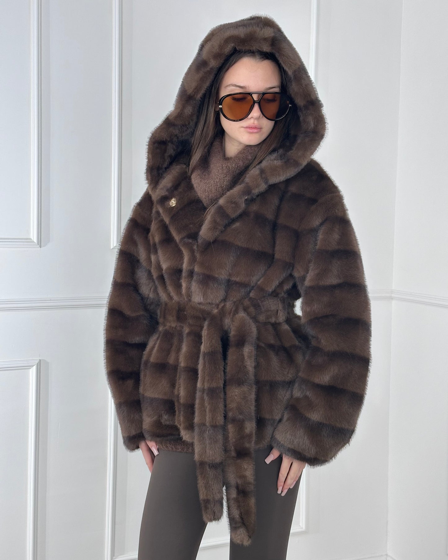 GC88213 - ECOFUR CON CINTURA E CAPPUCCIO