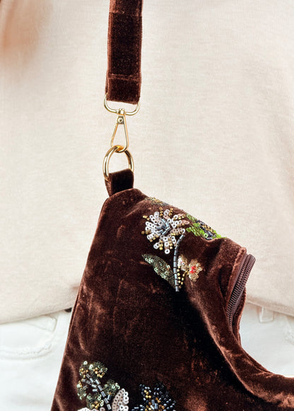 BRS. BORSA FLORA  IN VELLUTO CON RICAMI FLOREALI