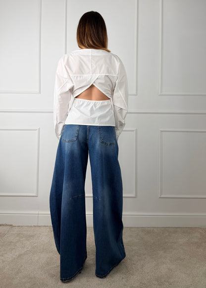 EU1102 - TENSIONE IN CAMICIA SCOLLO BARCA CON CUT-OUT