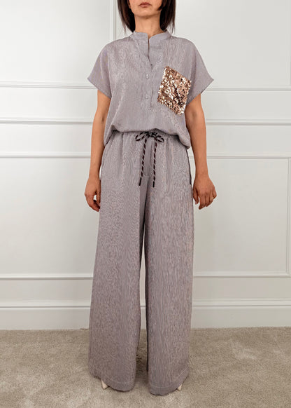 XU1580 - TENSIONE IN CAMICIA RIGHE DETTAGLIO TASCHINO PAILLETTES