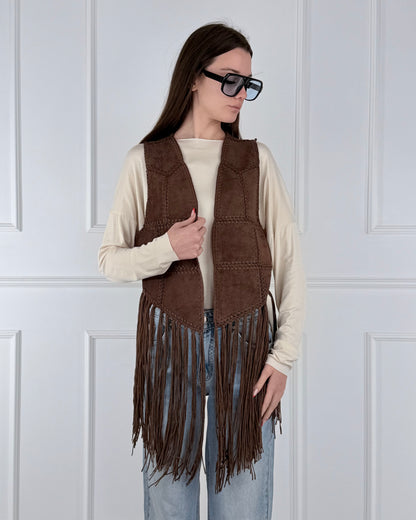 GI0103 - GILET CON FRANGE LUNGHE SUL FONDO